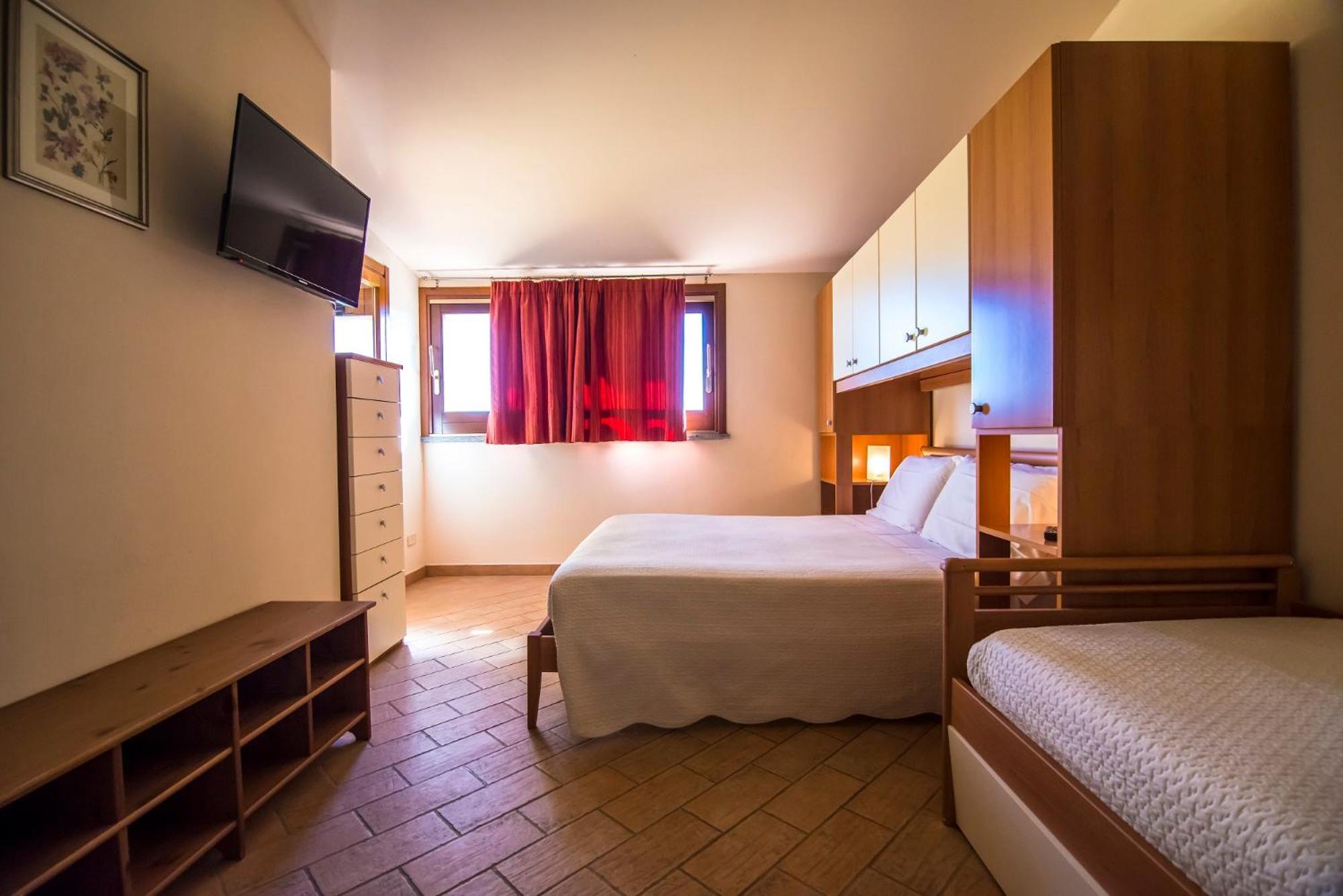 Appartamenti E Affittacamere Le Due Ruote Alberese Room photo