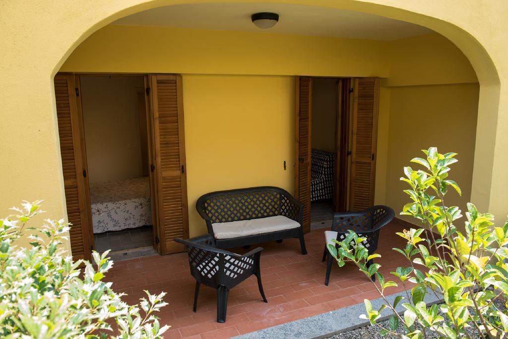 Appartamenti E Affittacamere Le Due Ruote Alberese Exterior photo